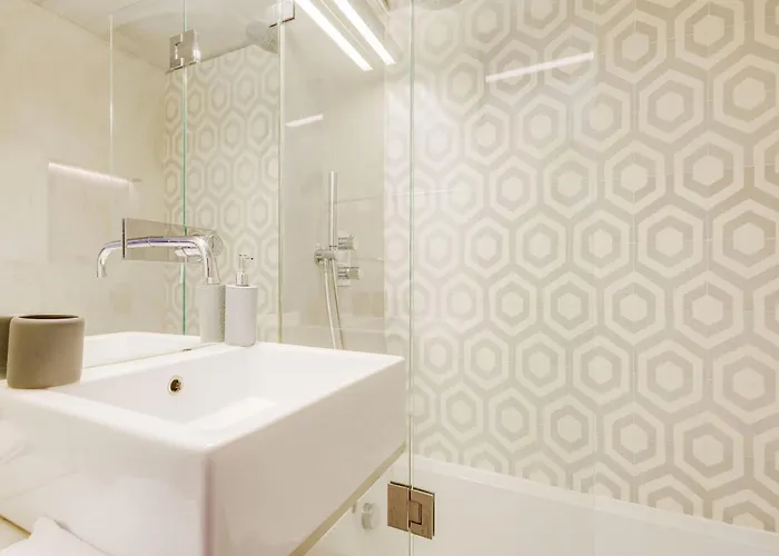 Akicity Mouraria Greenery Apartment *